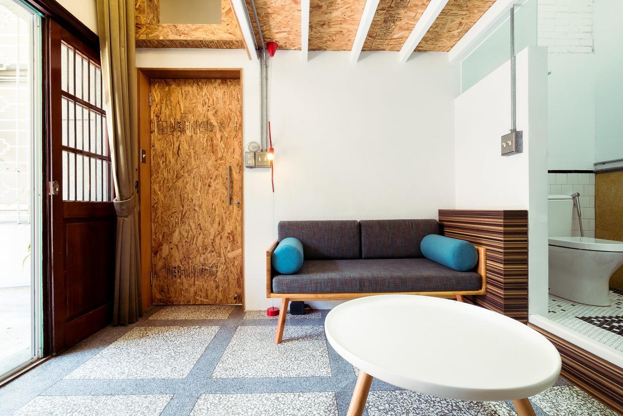 With Inn Hostel Гаосюн Экстерьер фото